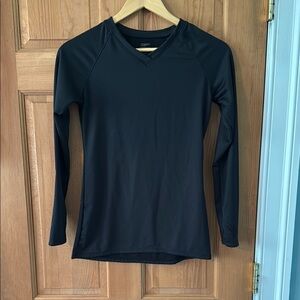 ClimateRight Size Extra Small XS Women's Black Long Sleeve Base Layer Top